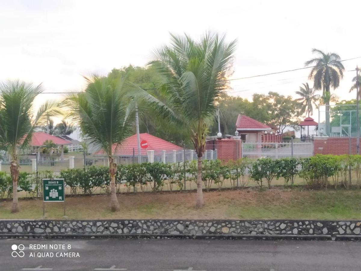 Pd Laguna Homestay Red 波德申 外观 照片